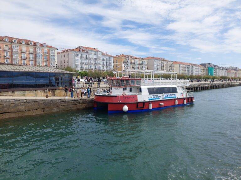 ferry santander somo pedreña los Reginas boat ride paseo en barco el puntal