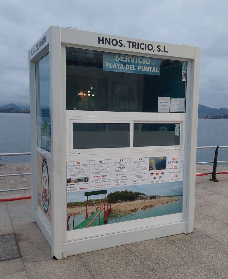 Santander - El Puntal Beach ticket booth los Reginas somo kantabria kantabrien Cantabria